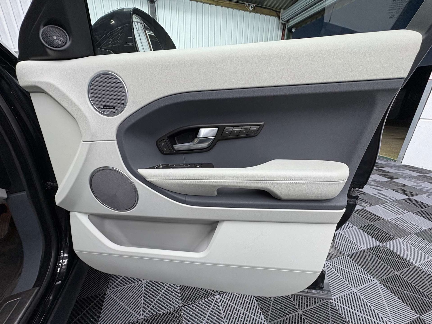 Used Land Rover Range Rover Evoque 2014 for sale - 76698027: Photo 29