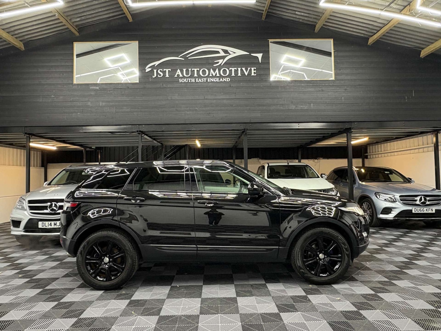 Used Land Rover Range Rover Evoque 2014 for sale - 76698027: Photo 4