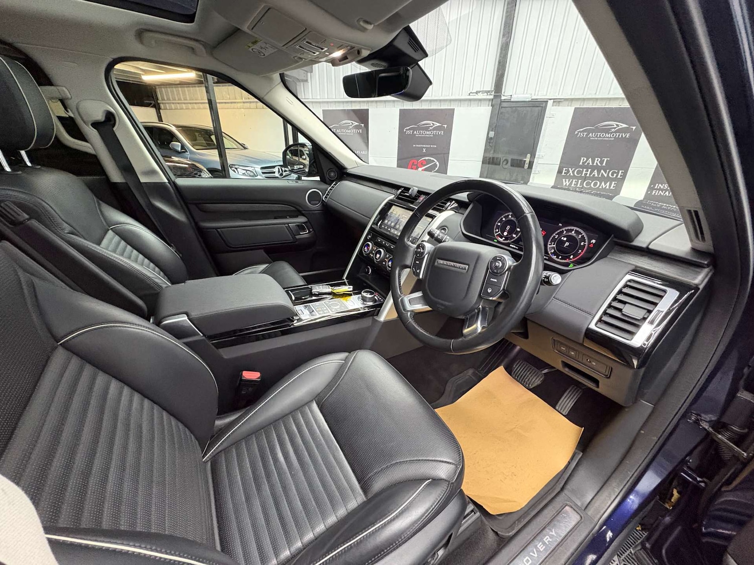 Used Land Rover Discovery 2018 for sale - 76642992: Photo 18