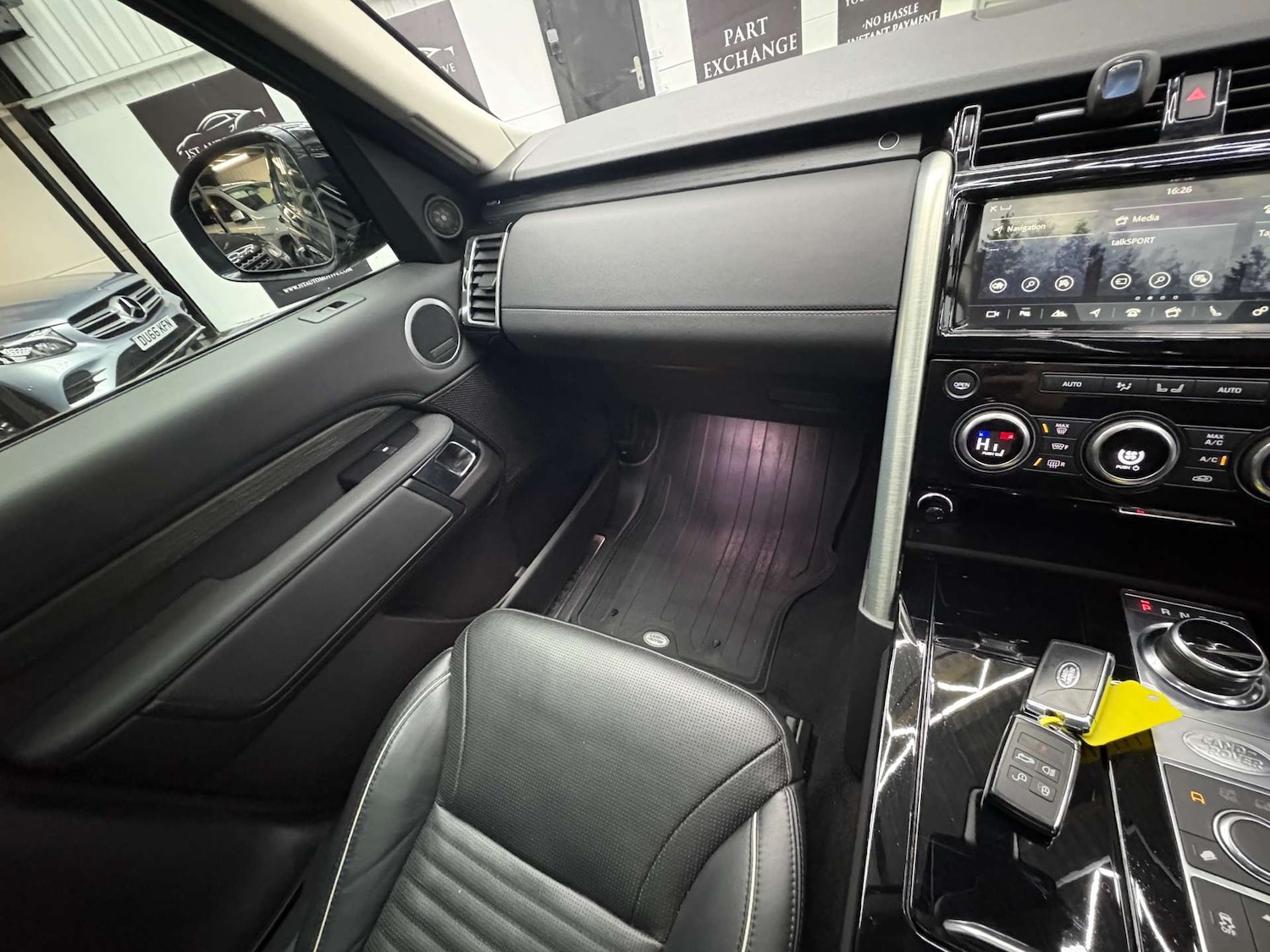 Used Land Rover Discovery 2018 for sale - 76642992: Photo 20