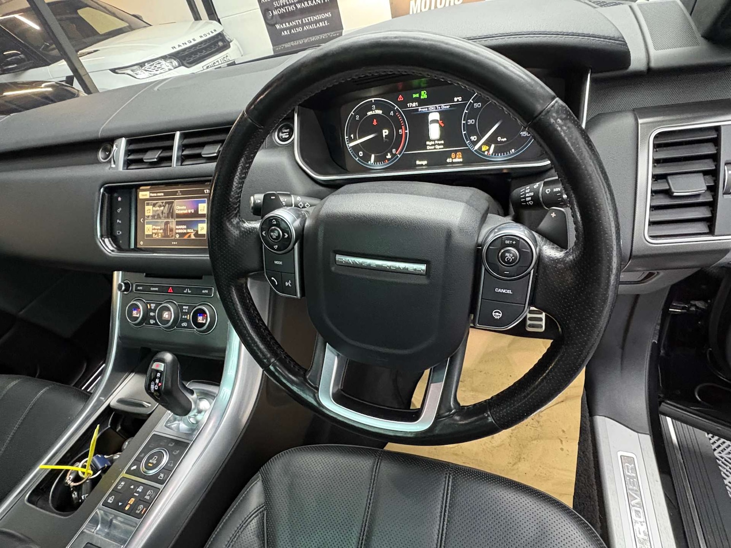 Used Land Rover Range Rover Sport 2015 for sale - 76896337: Photo 16