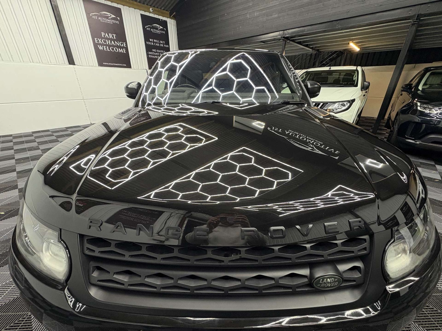 Used Land Rover Range Rover Sport 2015 for sale - 76896337: Photo 2