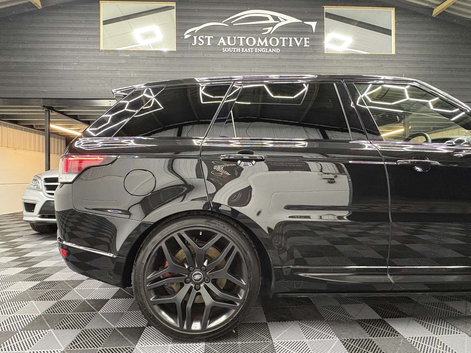 Used Land Rover Range Rover Sport 2015 for sale - 76896337: Photo 8