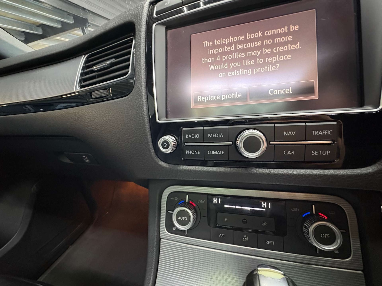 Used Volkswagen Touareg 2016 for sale - 76693594: Photo 20