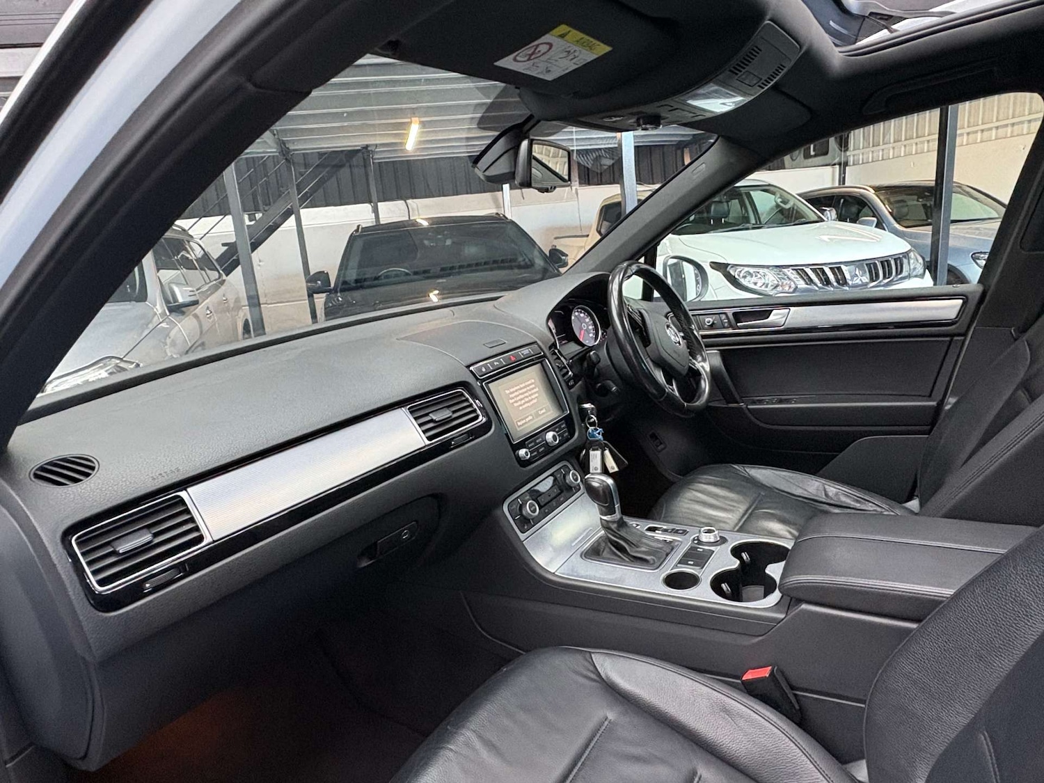 Used Volkswagen Touareg 2016 for sale - 76693594: Photo 23