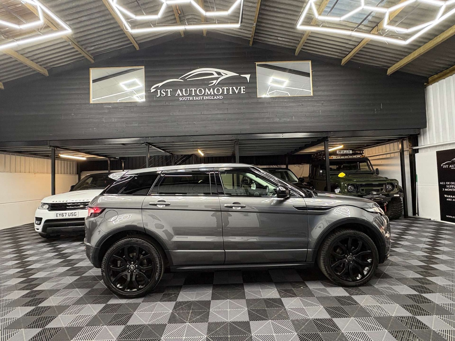 Used Land Rover Range Rover Evoque 2014 for sale - 77337007: Photo 2