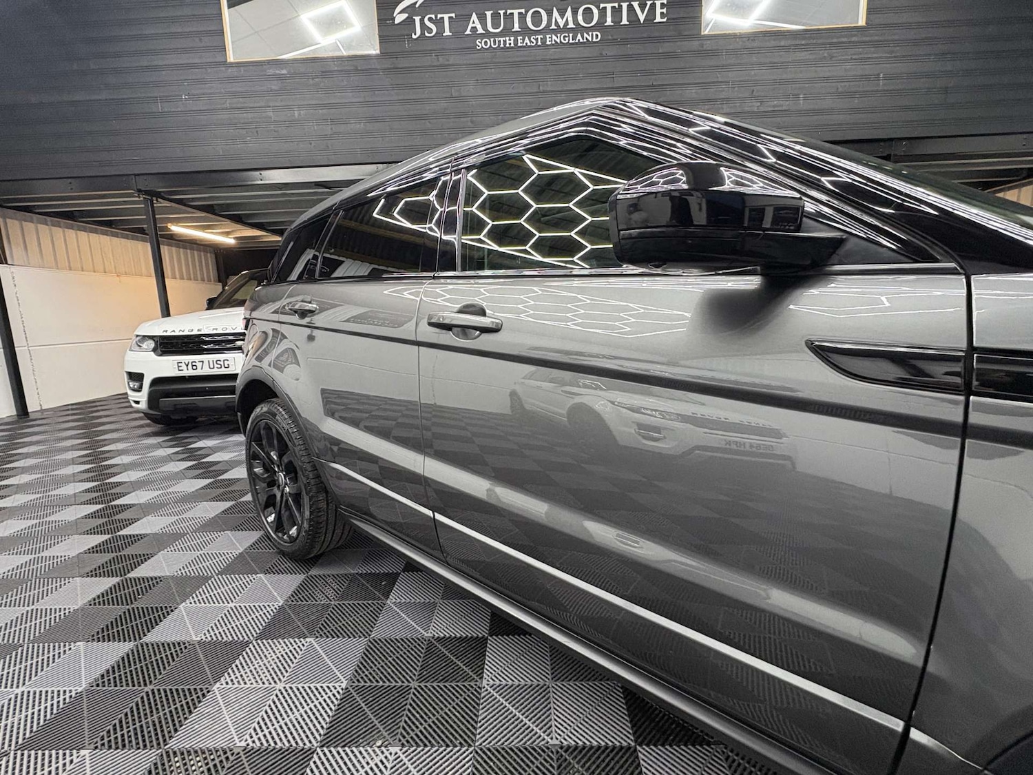 Used Land Rover Range Rover Evoque 2014 for sale - 77337007: Photo 4