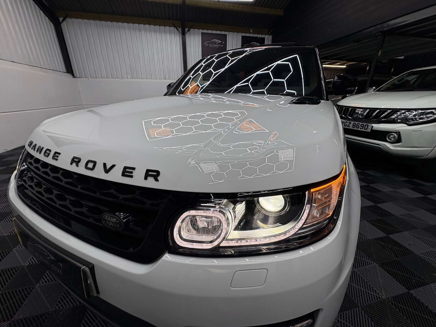 Used Land Rover Range Rover Sport 2017 for sale - 76859430: Photo 18