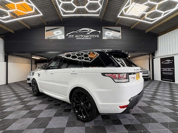 Used Land Rover Range Rover Sport 2017 for sale - 76859430: Photo