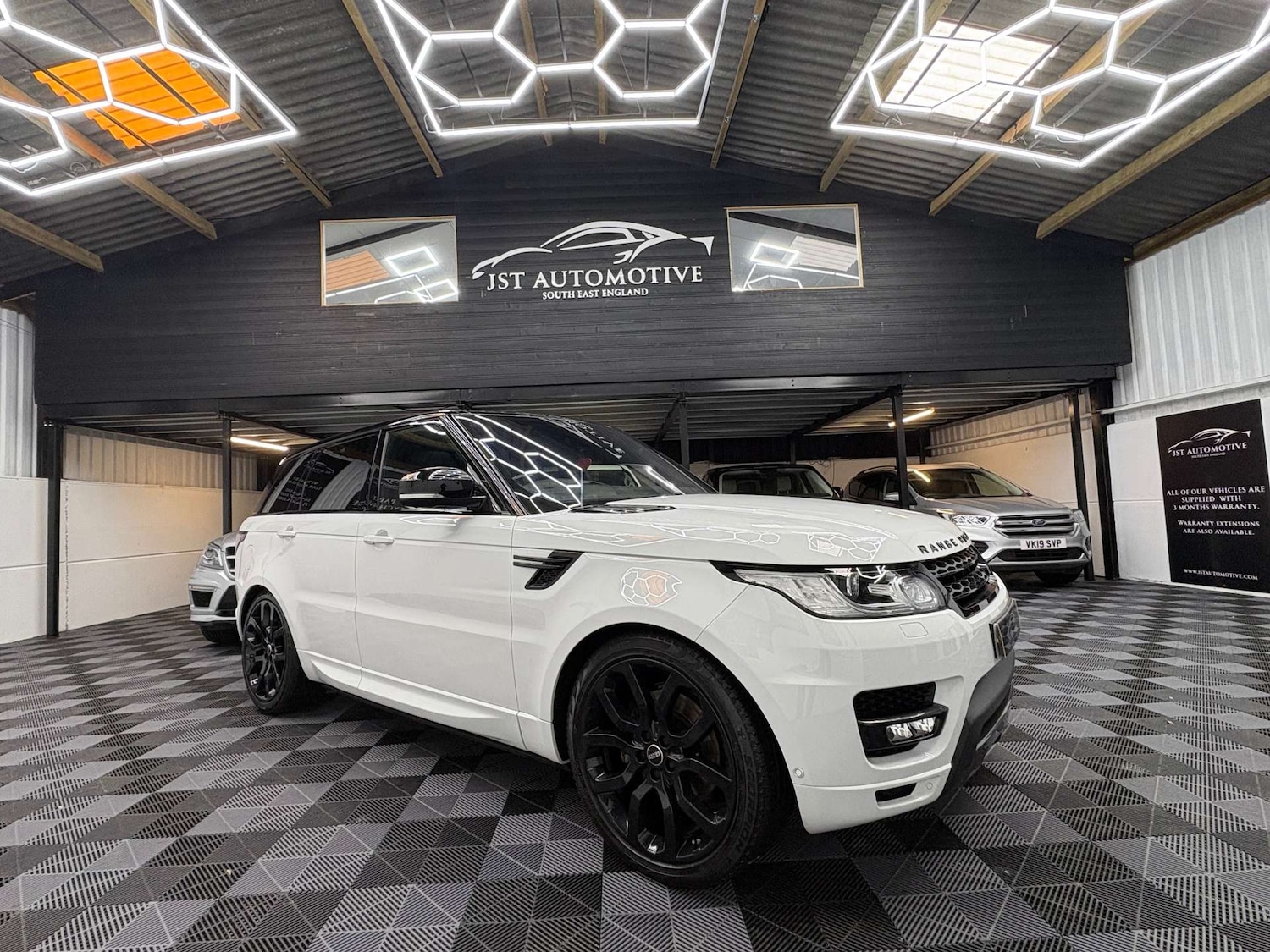 Used Land Rover Range Rover Sport 2017 for sale - 76859430: Photo 5