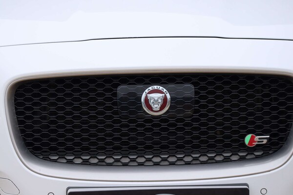 Used Jaguar F-Pace 2017 for sale - 76304390: Photo 13