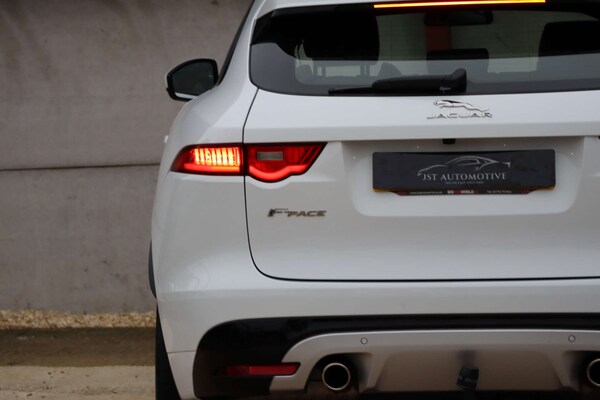 Used Jaguar F-Pace 2017 for sale - 76304390: Photo 21