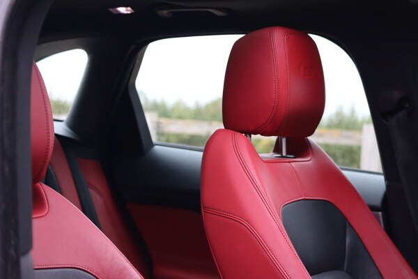 Used Jaguar F-Pace 2017 for sale - 76304390: Photo 29