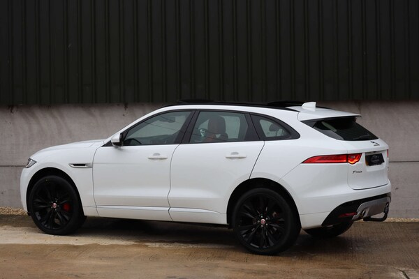 Used Jaguar F-Pace 2017 for sale - 76304390: Photo 5
