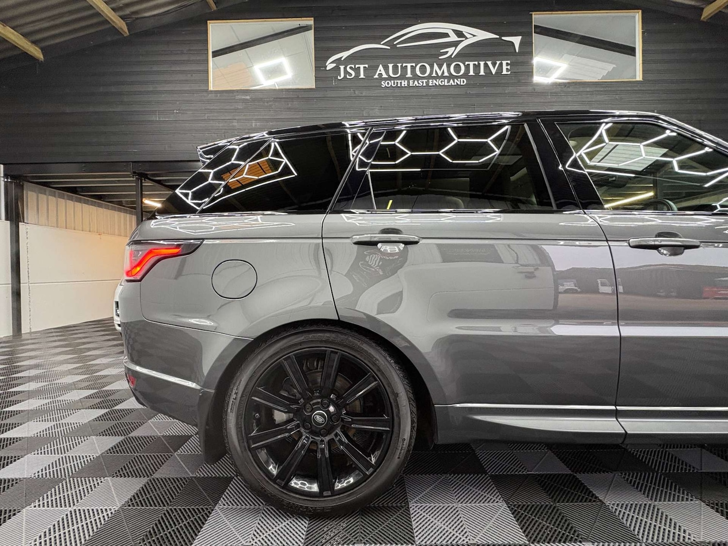 Used Land Rover Range Rover Sport 2019 for sale - 77200710: Photo 18