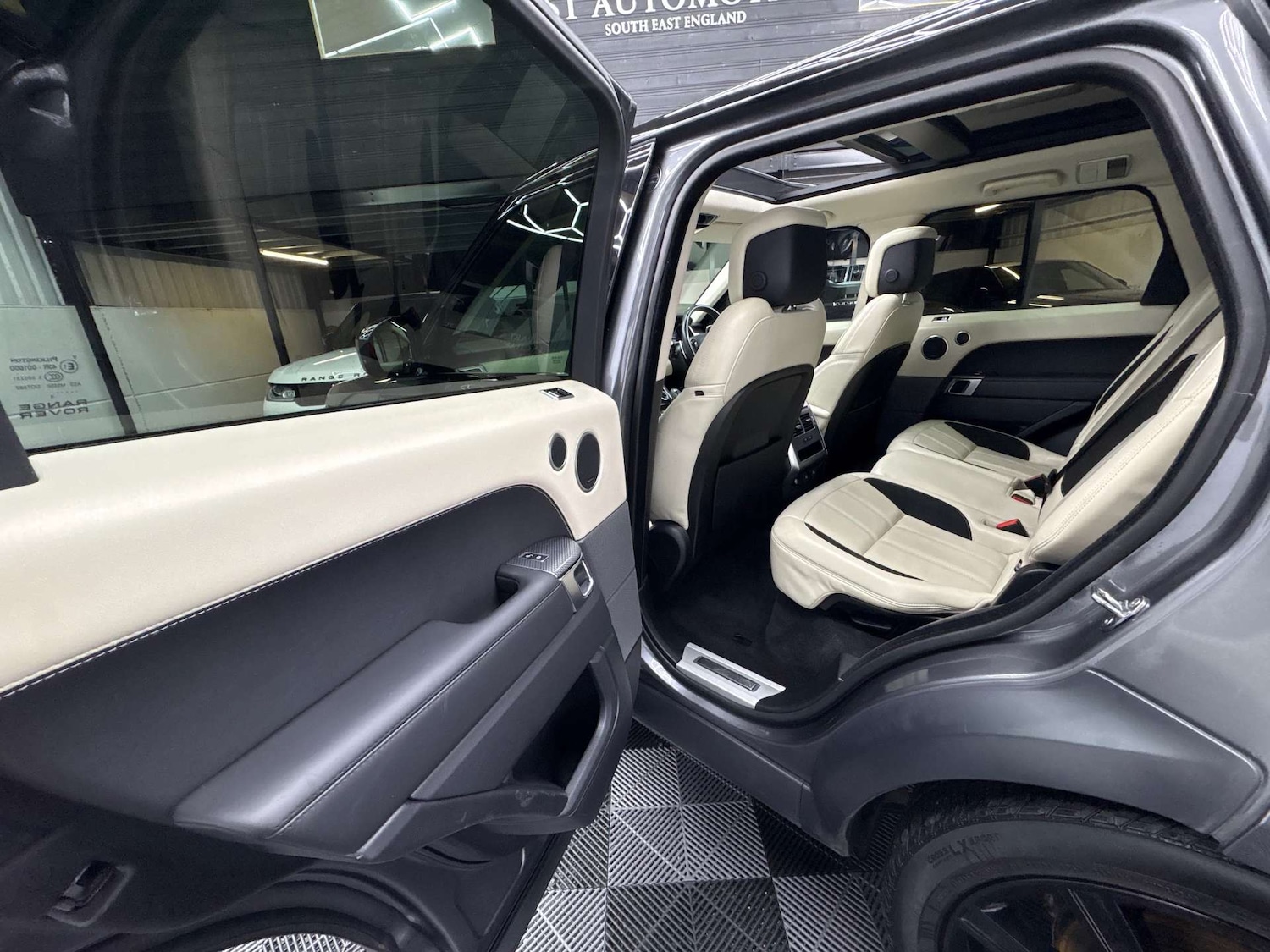 Used Land Rover Range Rover Sport 2019 for sale - 77200710: Photo 46