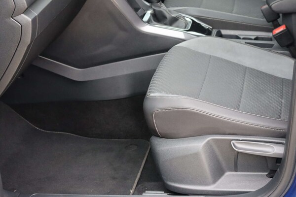 Used Volkswagen T-Roc 2019 for sale - 76304391: Photo 24