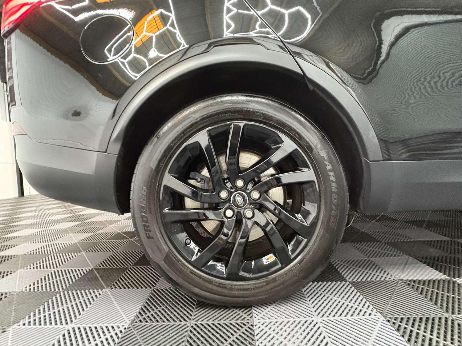 Used Land Rover Discovery 2017 for sale - 76404386: Photo 20