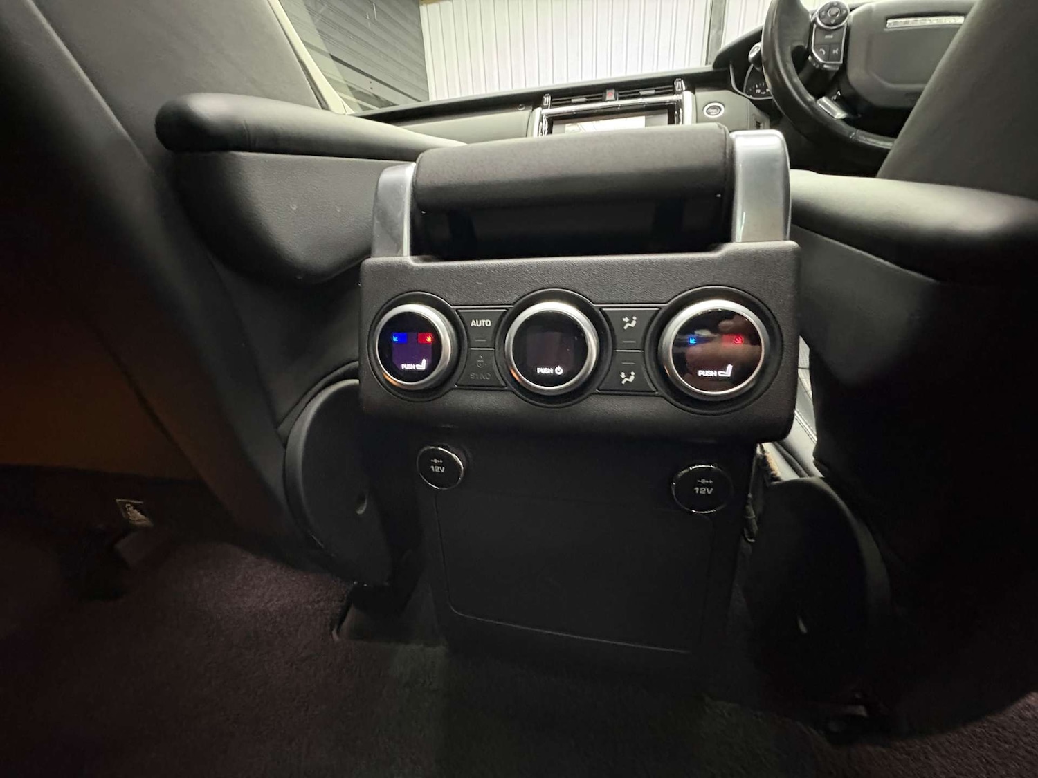 Used Land Rover Discovery 2017 for sale - 76404386: Photo 25