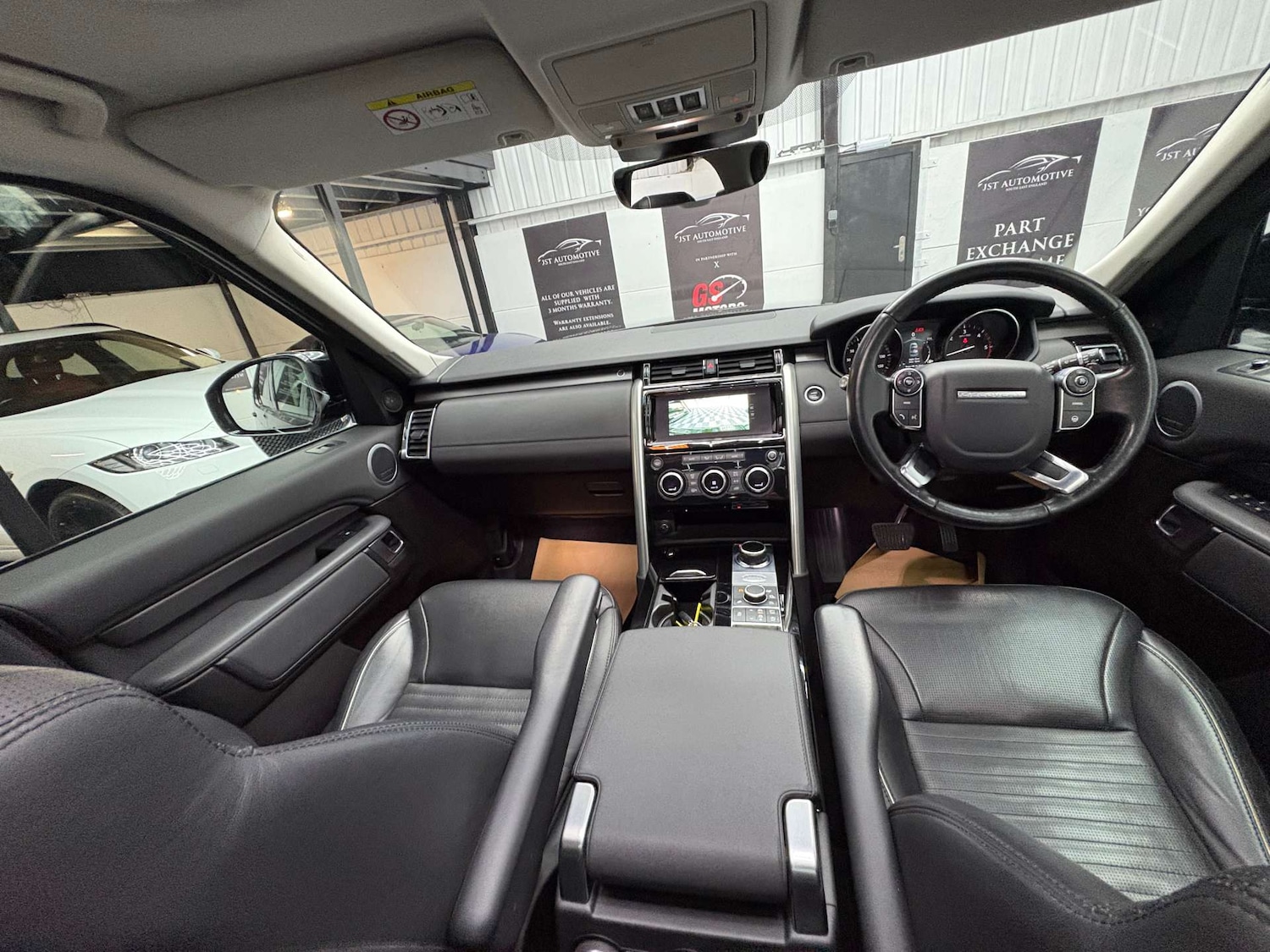 Used Land Rover Discovery 2017 for sale - 76404386: Photo 28