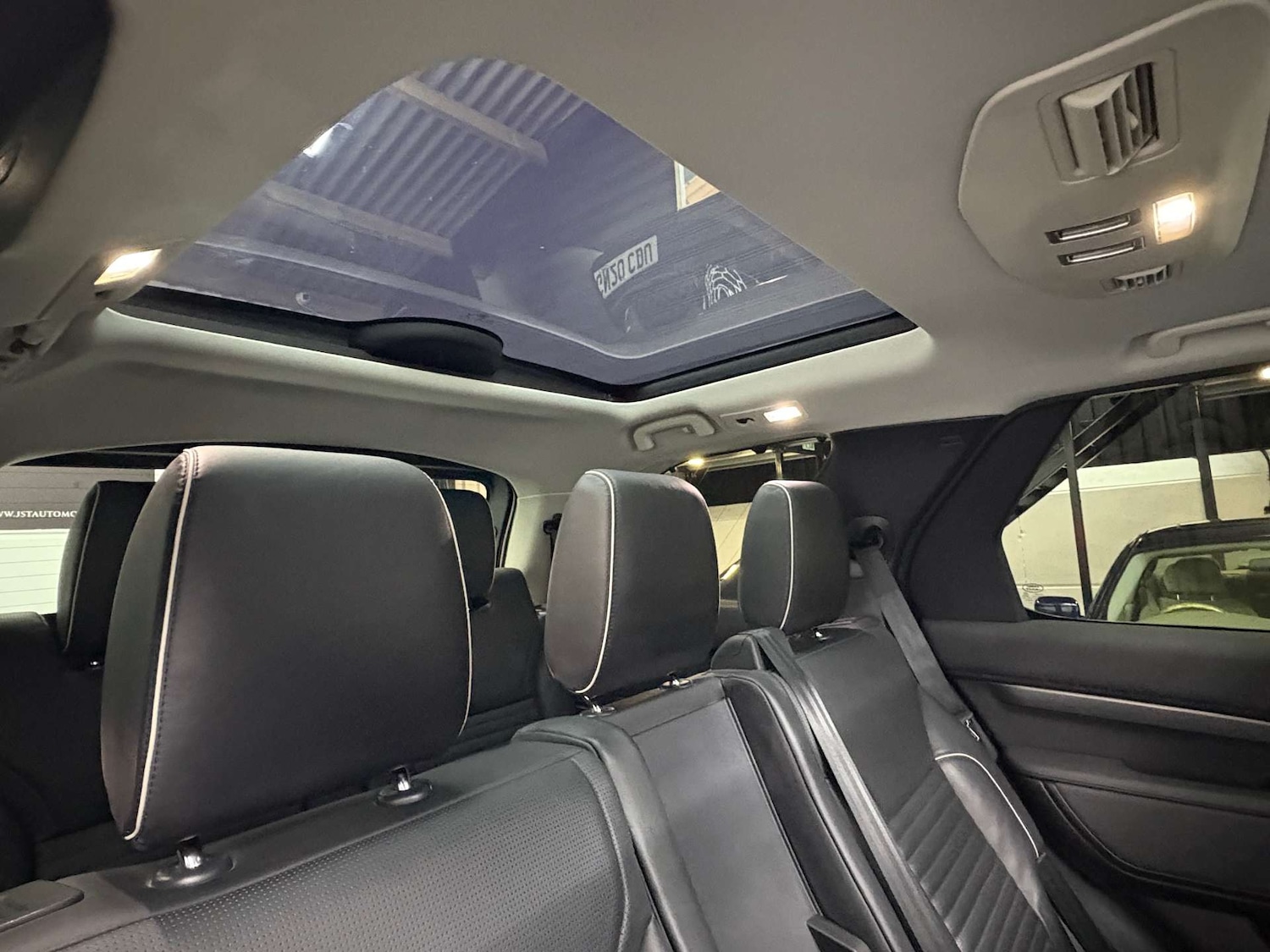 Used Land Rover Discovery 2017 for sale - 76404386: Photo 31