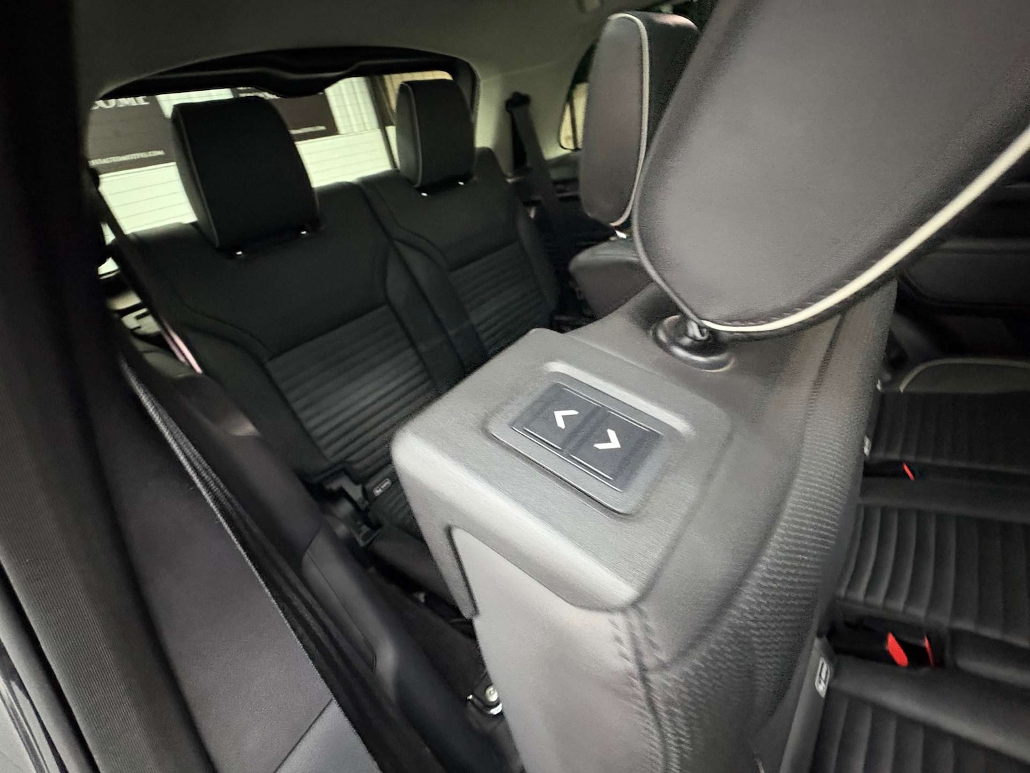 Used Land Rover Discovery 2017 for sale - 76404386: Photo 42