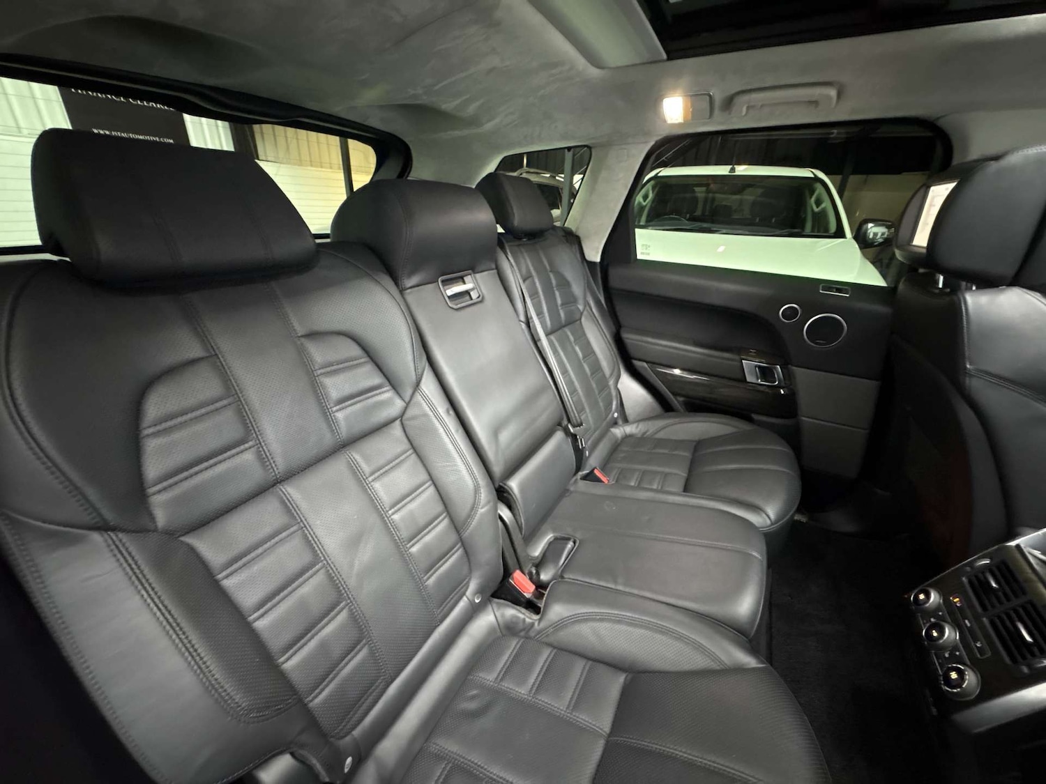 Used Land Rover Range Rover Sport 2017 for sale - 76829769: Photo 26