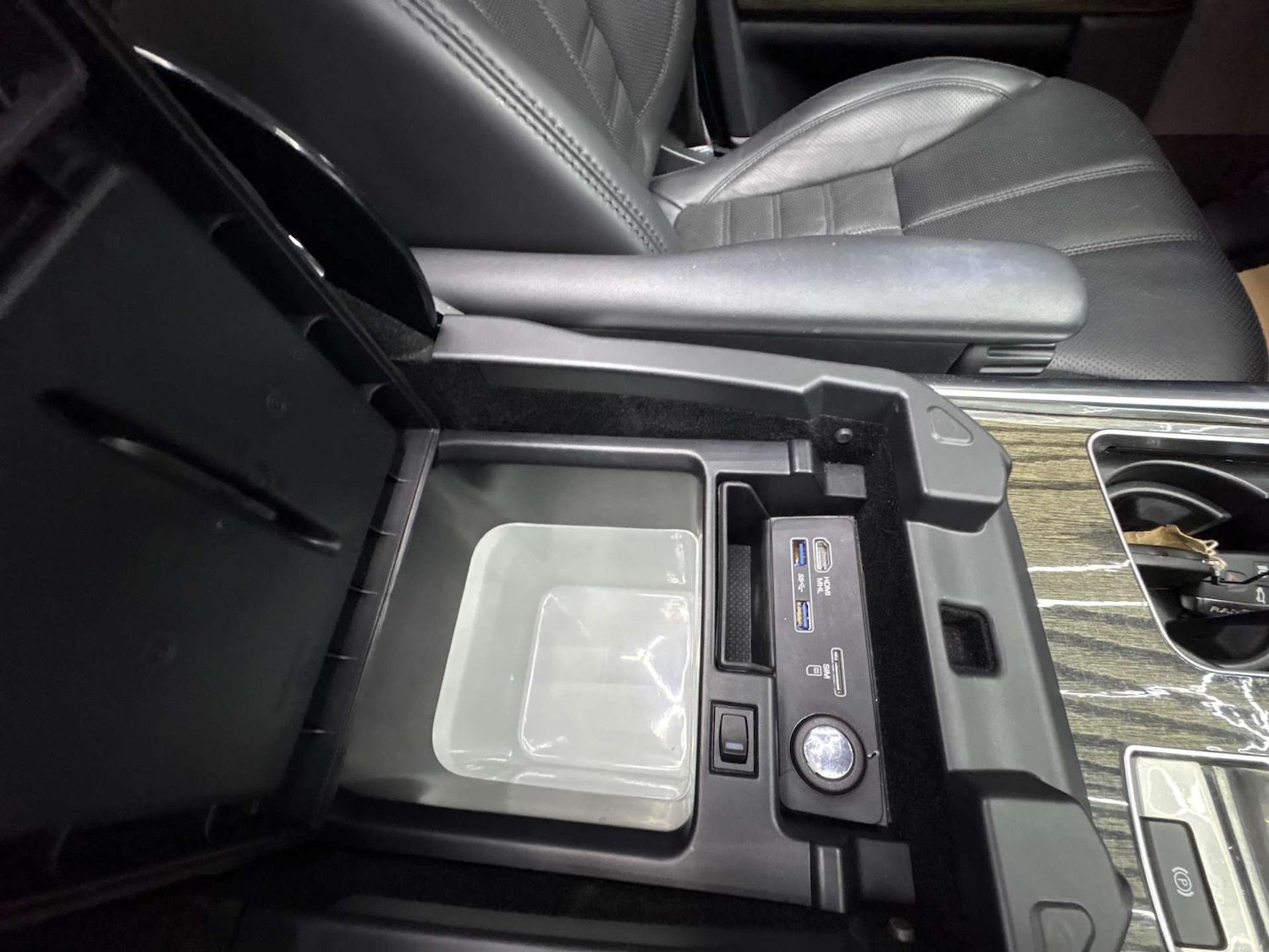 Used Land Rover Range Rover Sport 2017 for sale - 76829769: Photo 36