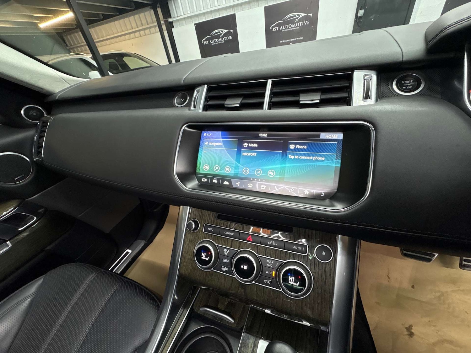 Used Land Rover Range Rover Sport 2017 for sale - 76829769: Photo 48