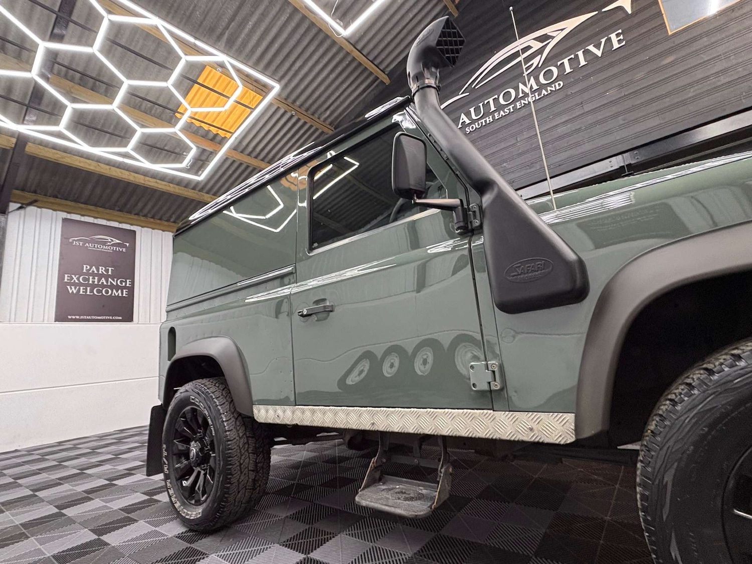 Used Land Rover Defender 2012 for sale - 77655665: Photo 15