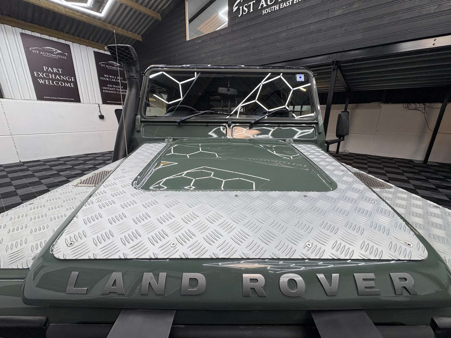 Used Land Rover Defender 2012 for sale - 77655665: Photo 17