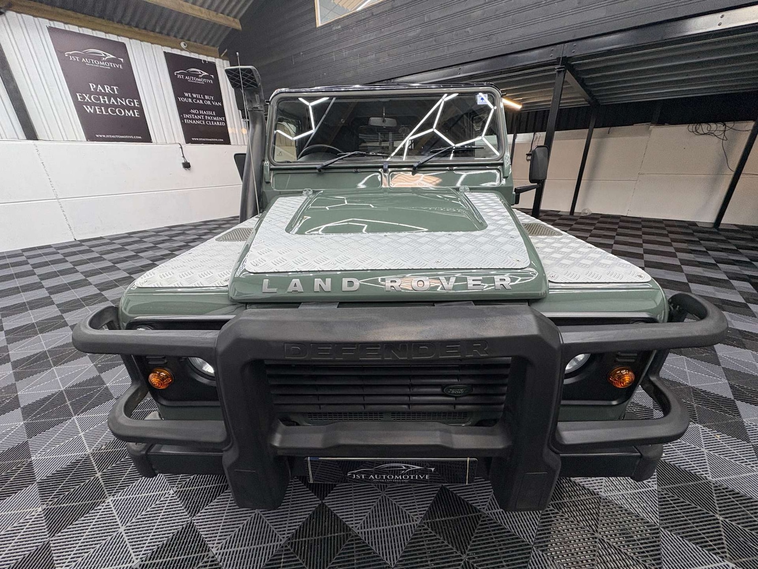 Used Land Rover Defender 2012 for sale - 77655665: Photo 7