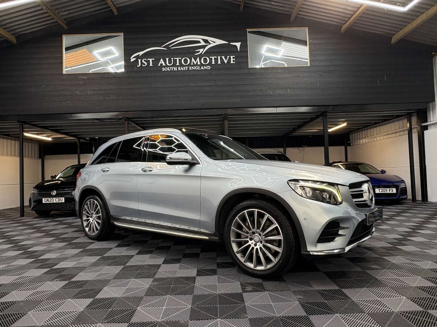 Used Mercedes-Benz GLC 2016 for sale - 76391880: Photo 1