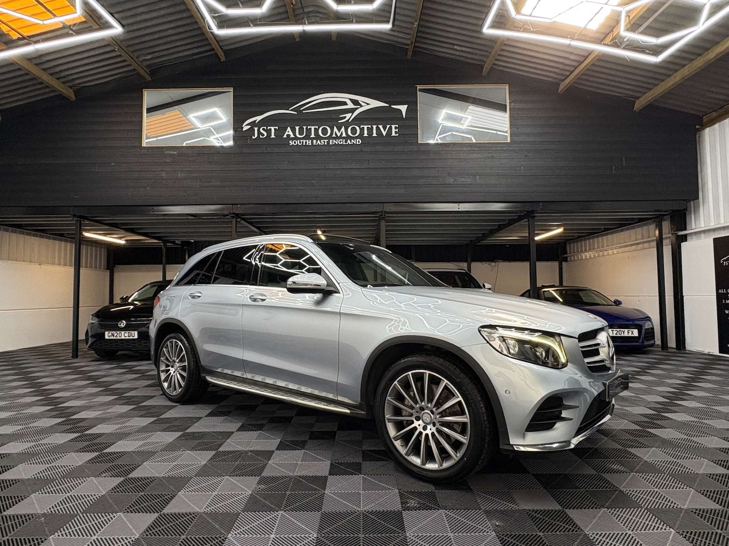 Used Mercedes-Benz GLC 2016 for sale - 76391880: Photo 5