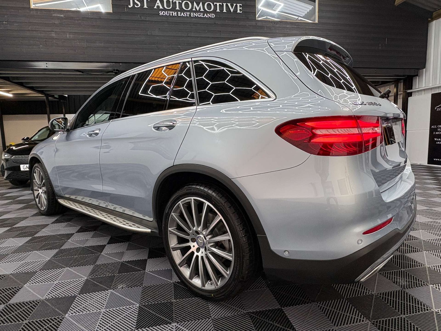 Used Mercedes-Benz GLC 2016 for sale - 76391880: Photo 8