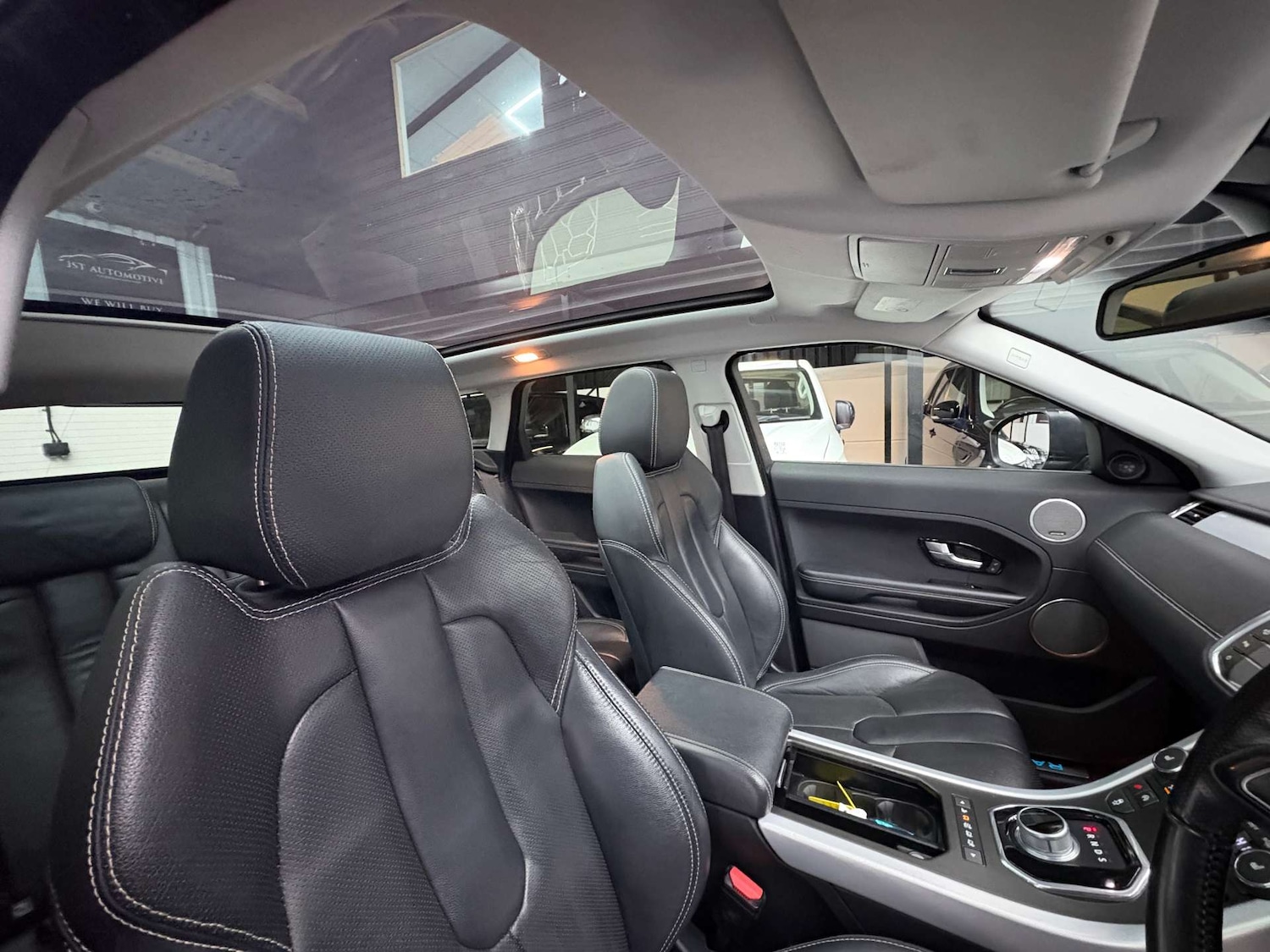 Used Land Rover Range Rover Evoque 2015 for sale - 76969179: Photo 27