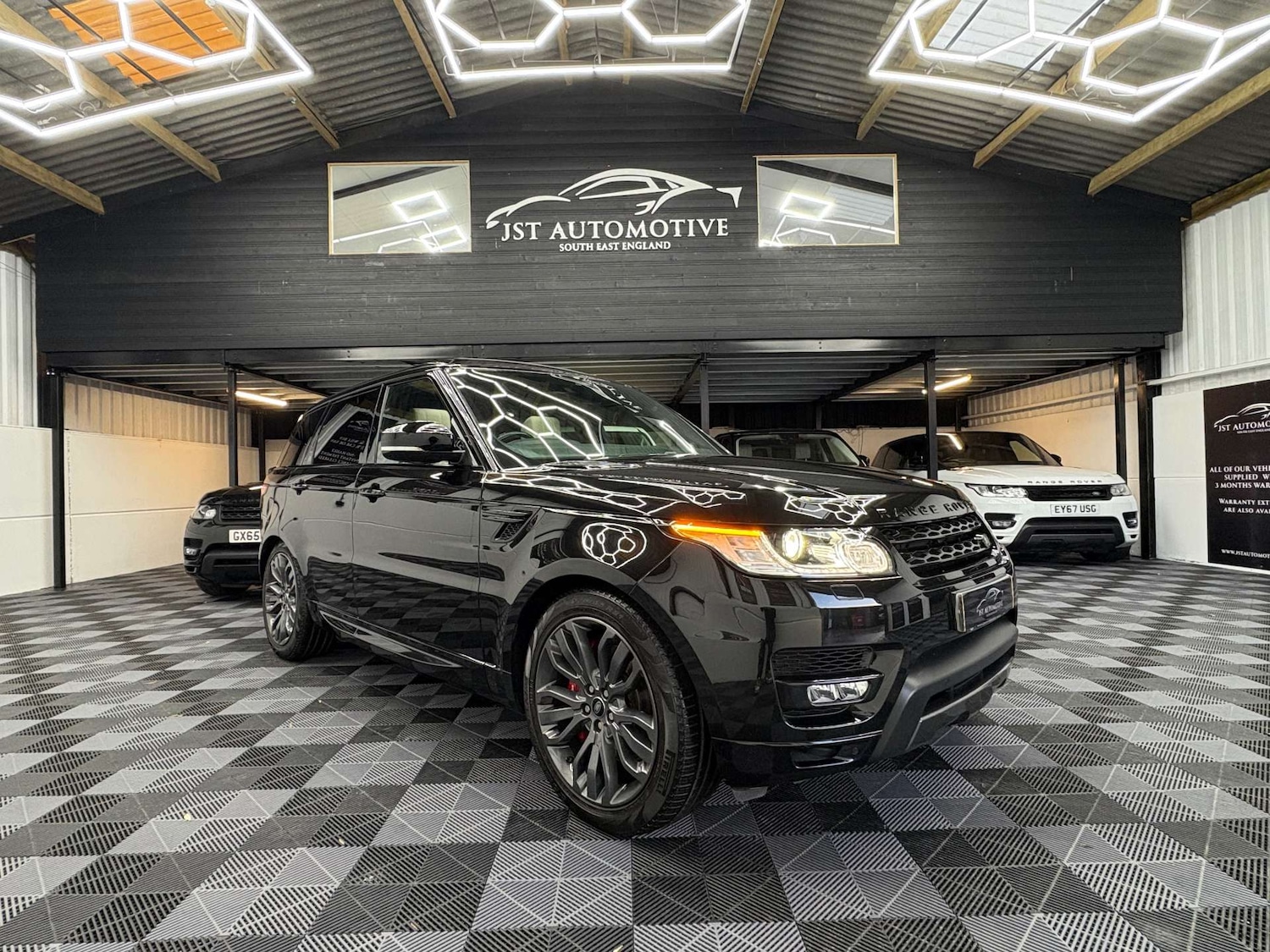 Used Land Rover Range Rover Sport 2017 for sale - 76961778: Photo 12