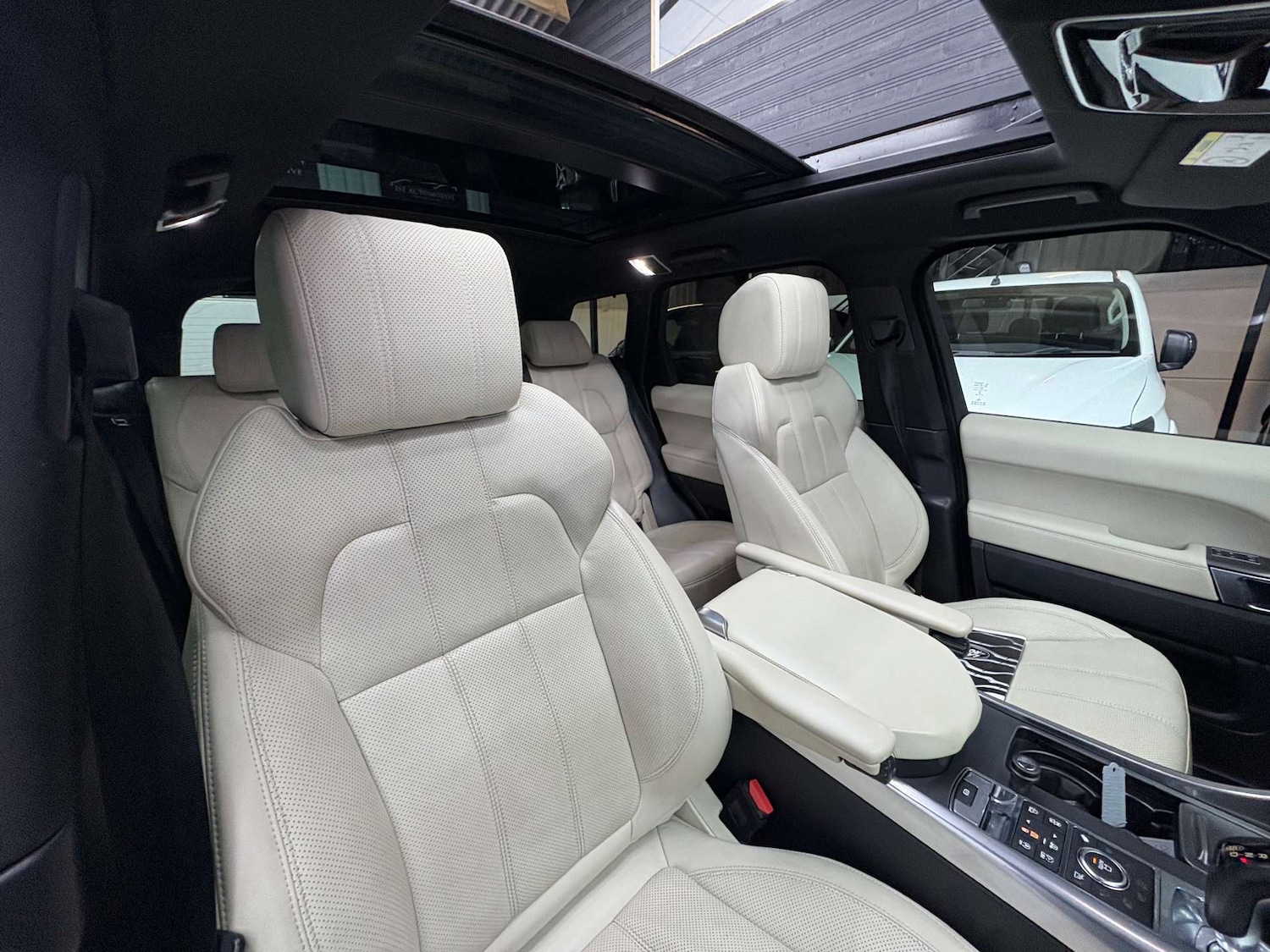 Used Land Rover Range Rover Sport 2017 for sale - 76961778: Photo 29