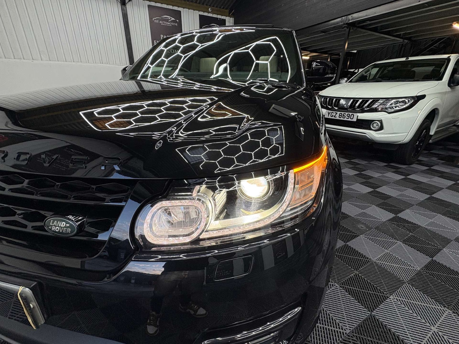 Used Land Rover Range Rover Sport 2017 for sale - 76961778: Photo 32