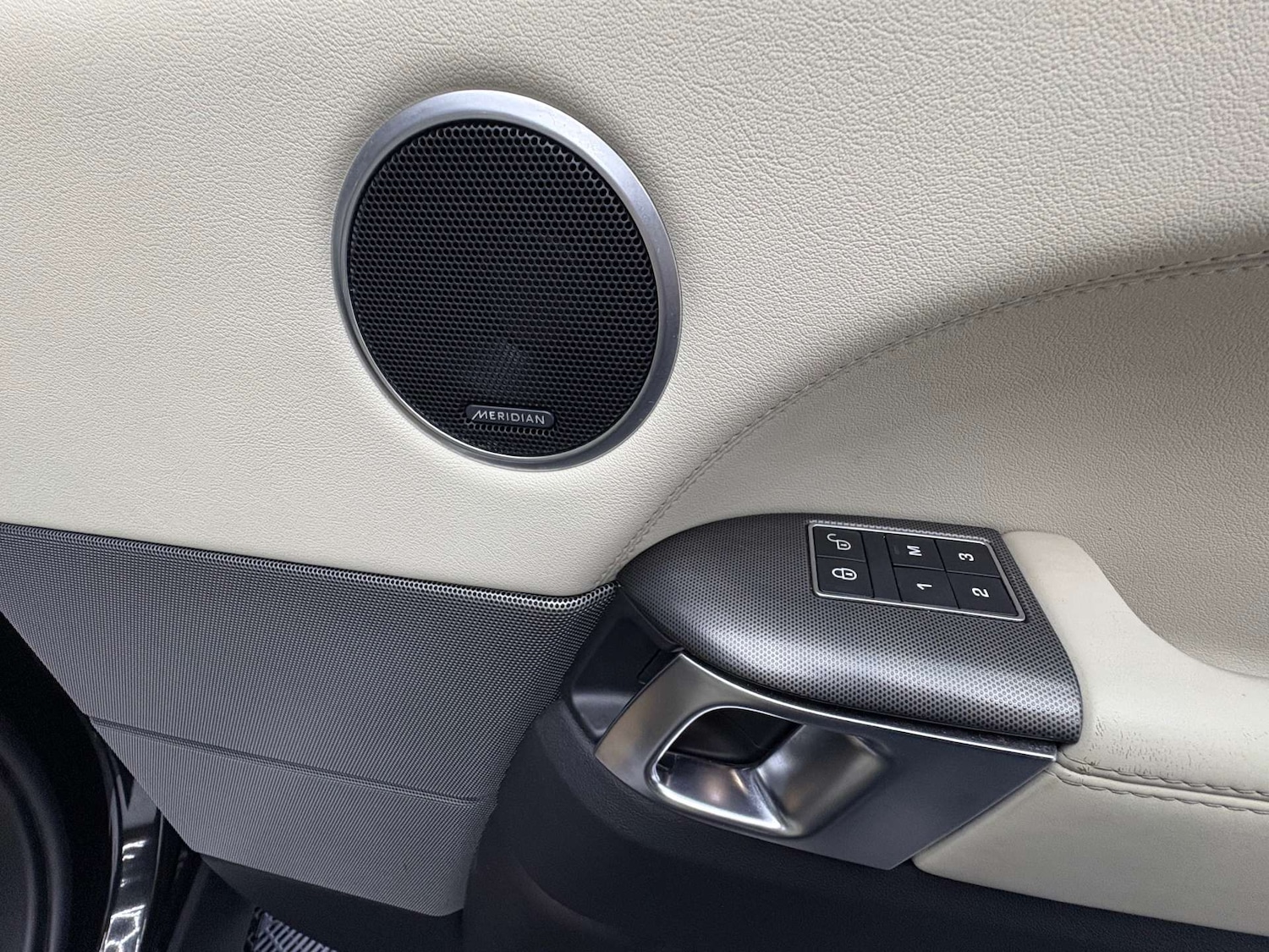 Used Land Rover Range Rover Sport 2017 for sale - 76961778: Photo 38