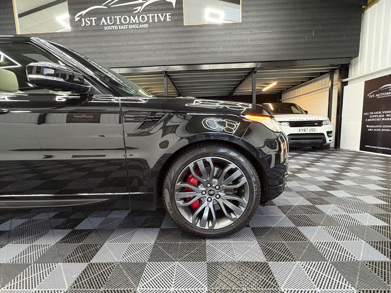 Used Land Rover Range Rover Sport 2017 for sale - 76961778: Photo 6