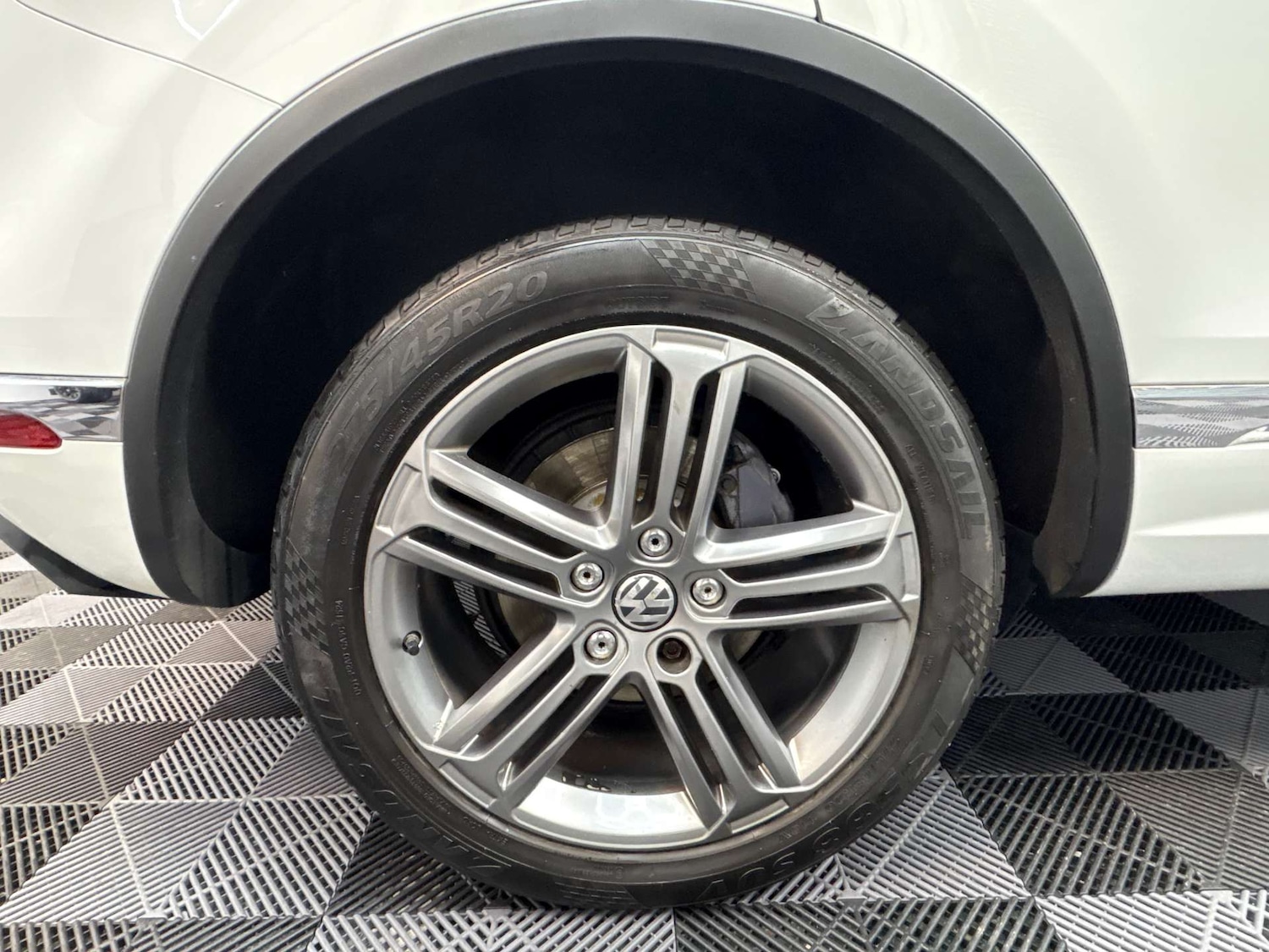 Used Volkswagen Touareg 2016 for sale - 77688253: Photo 24