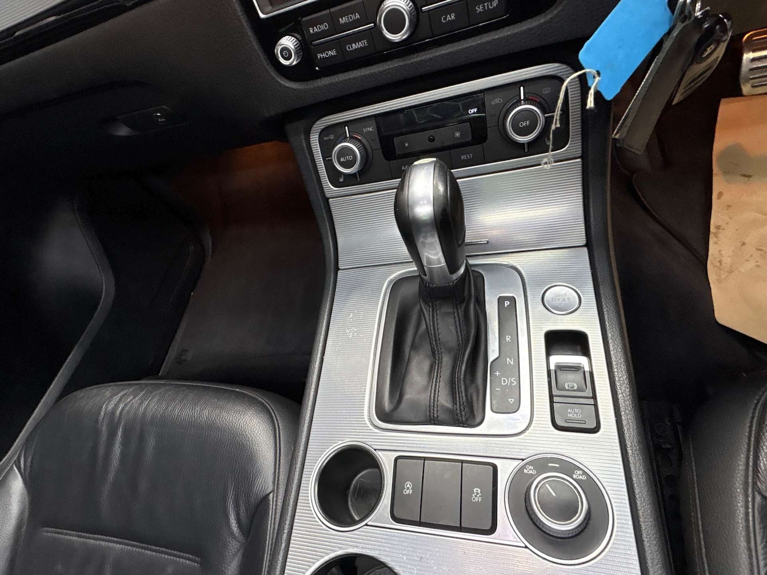 Used Volkswagen Touareg 2016 for sale - 77688253: Photo 32