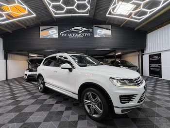 Used Volkswagen Touareg 2016 for sale - 77688253: Photo