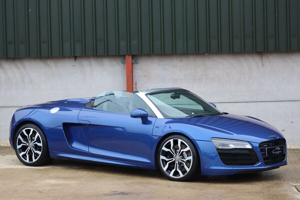 Used Audi R8 2010 for sale - 76304384: Photo 2