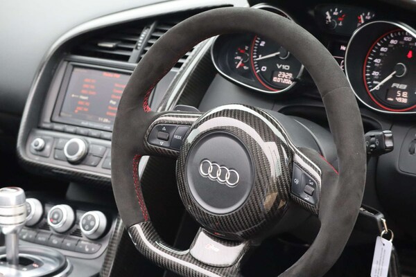 Used Audi R8 2010 for sale - 76304384: Photo 40