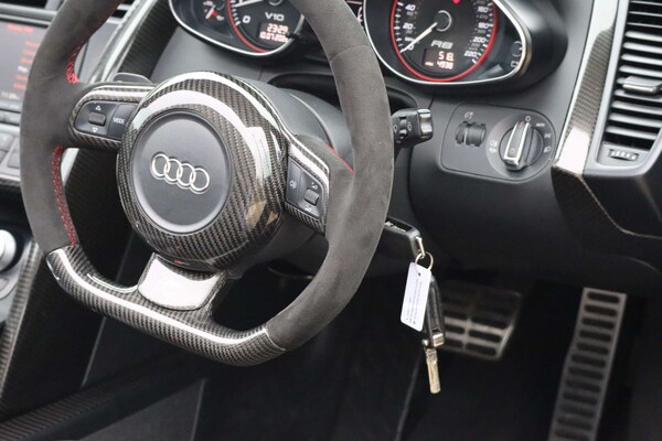 Used Audi R8 2010 for sale - 76304384: Photo 41