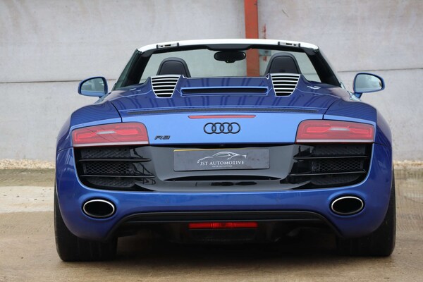 Used Audi R8 2010 for sale - 76304384: Photo 4