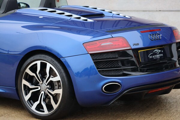 Used Audi R8 2010 for sale - 76304384: Photo 9