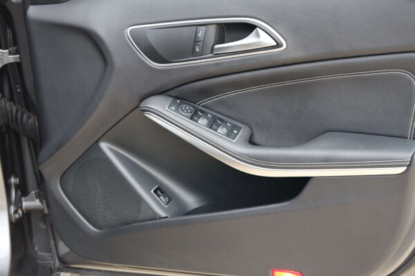 Used Mercedes-Benz GLA 2015 for sale - 76304380: Photo 18